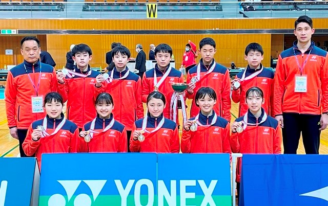 全日本中学生バドミントン選手権大会で埼玉県代表として準優勝しました
