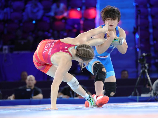 世界レスリング選手権大会 レスリング部OG 吉元玲美那さんが優勝